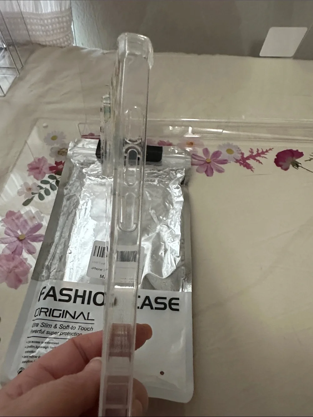 Floral Clear Protective Phone Case - Multicolor for iPhone 17 NWT